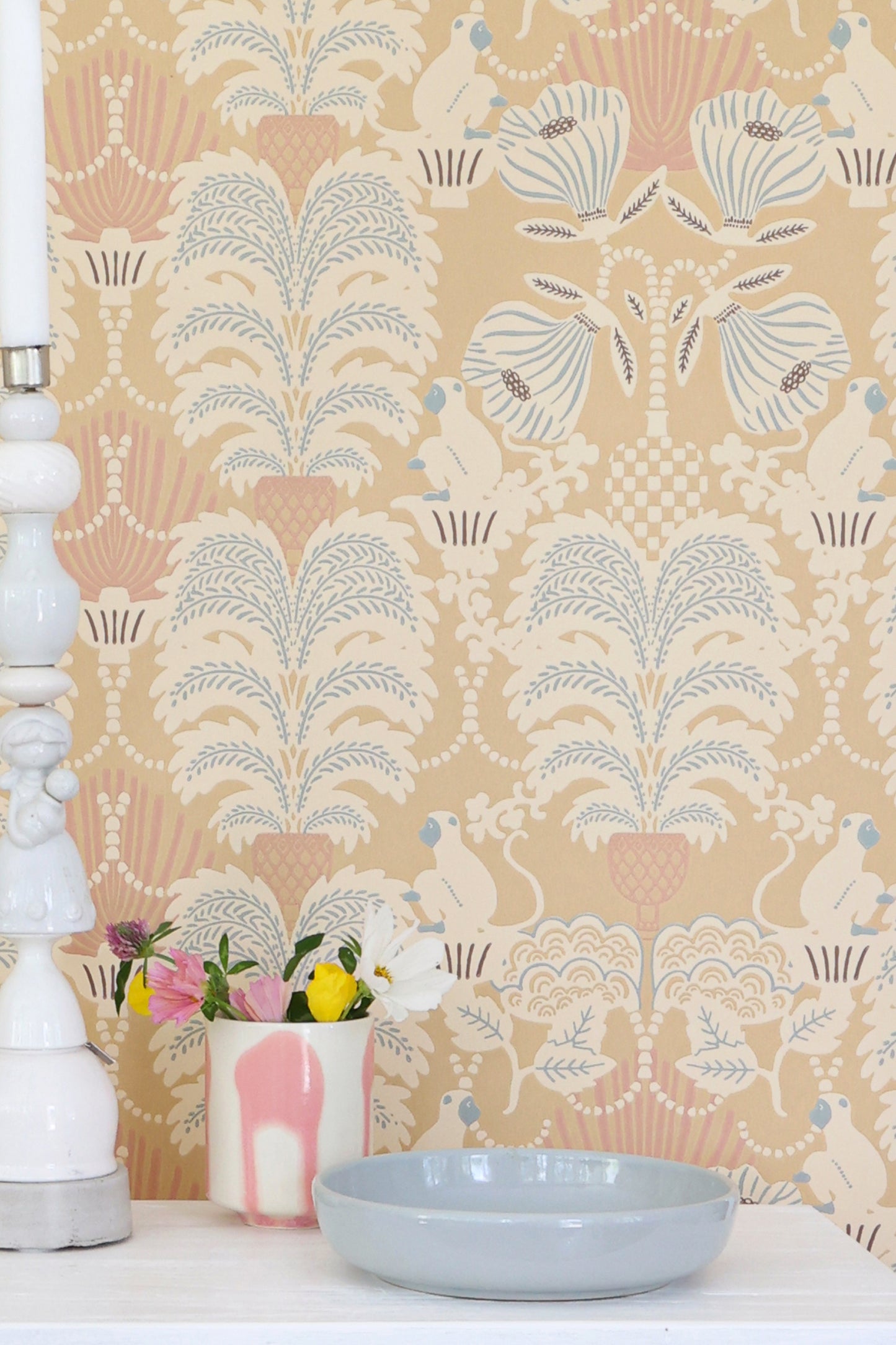 Sample - Hello Monkey Wallpaper - Lion Yellow