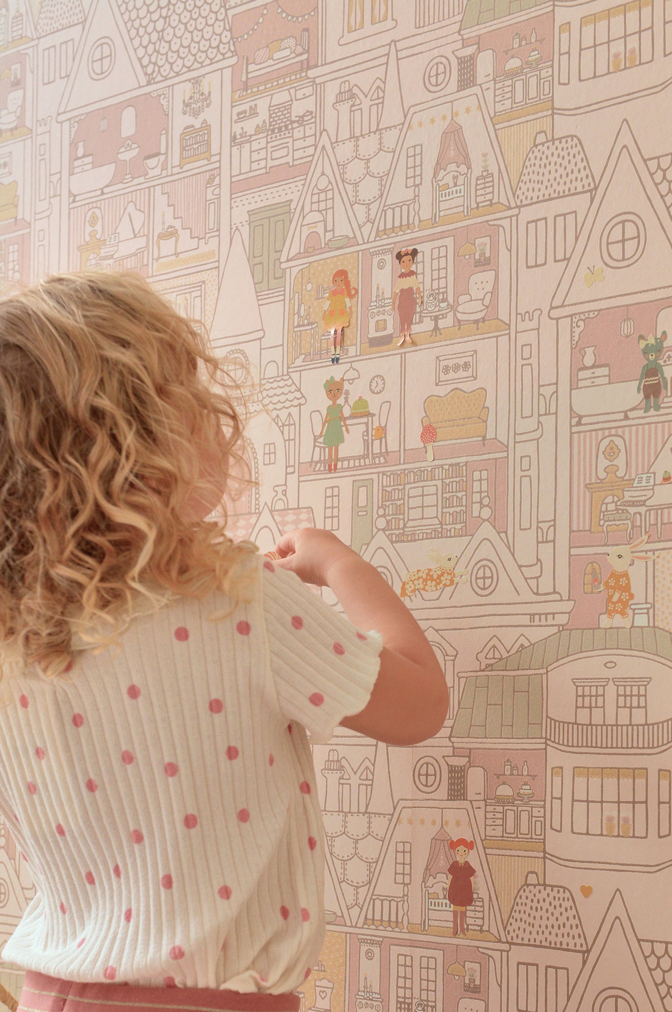 Dollhouse Wallpaper - Sunny Pink