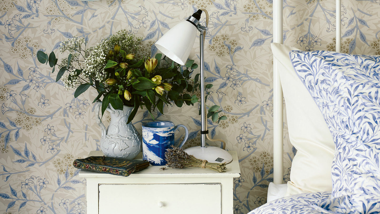 Jasmine - William Morris Wallpaper - Ecru / Woad