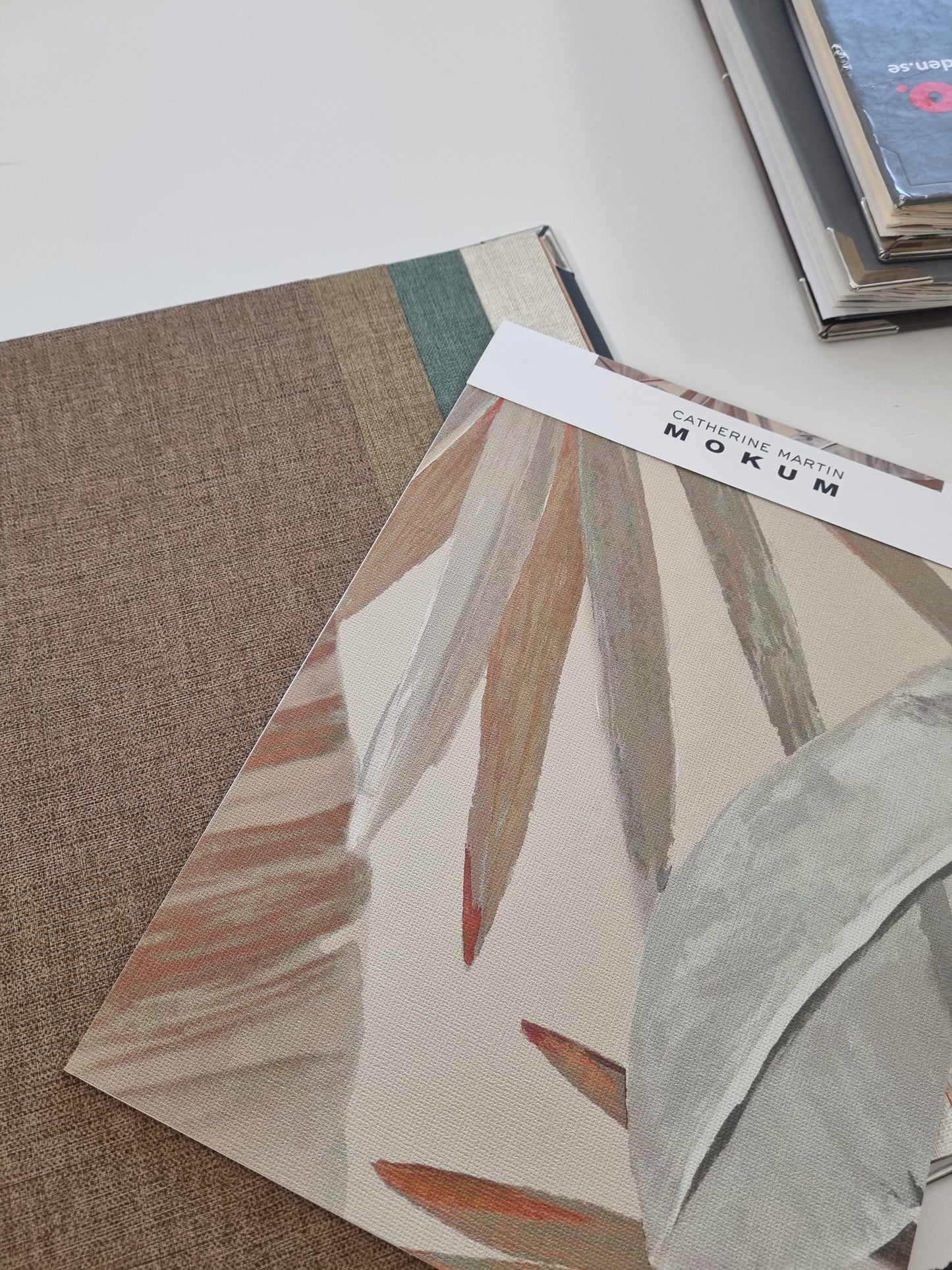 Sample - Pure Silk Wallpaper - Apricot Swirl