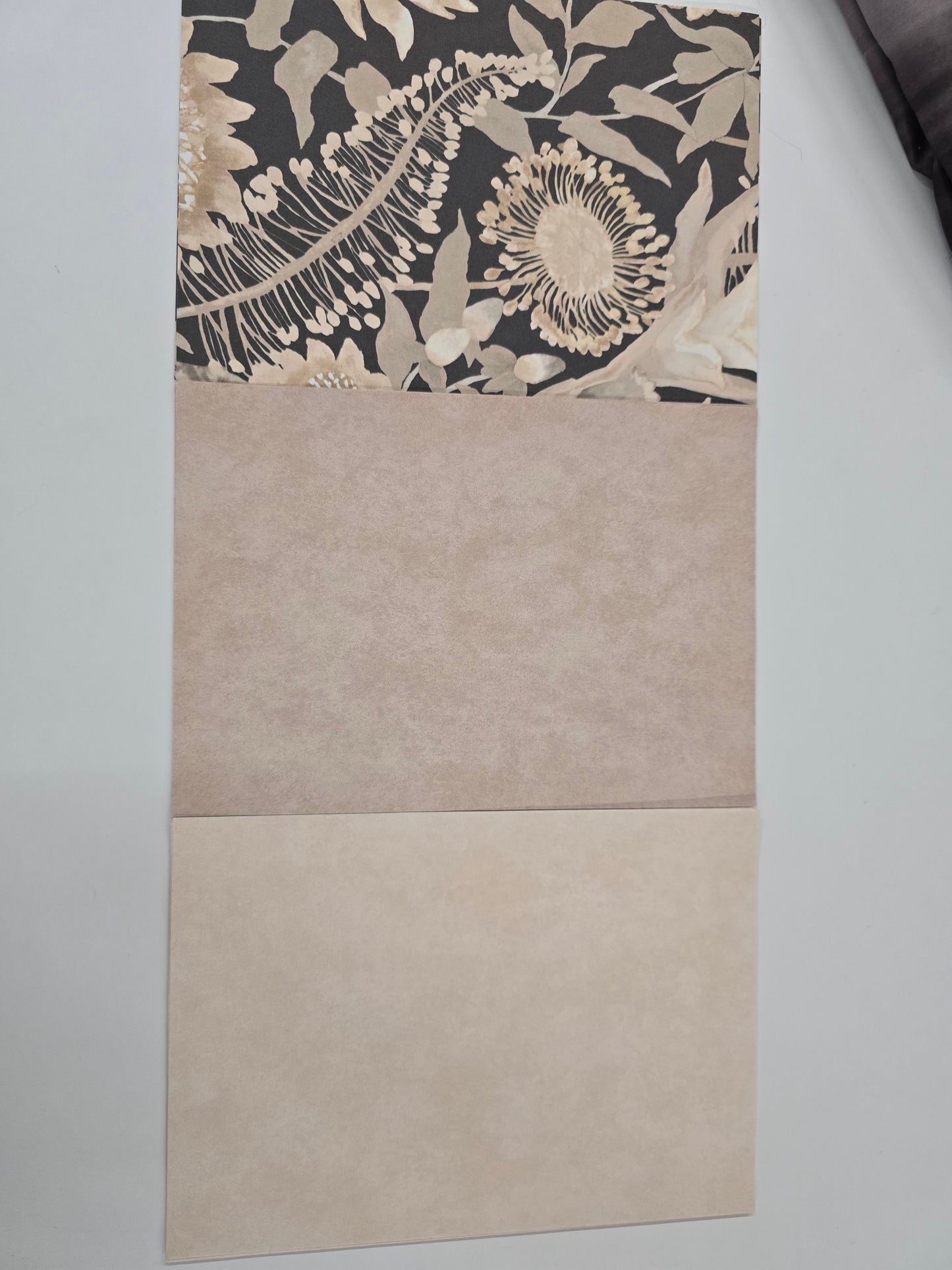VALLAURIS Plain Wallpaper - Apricot