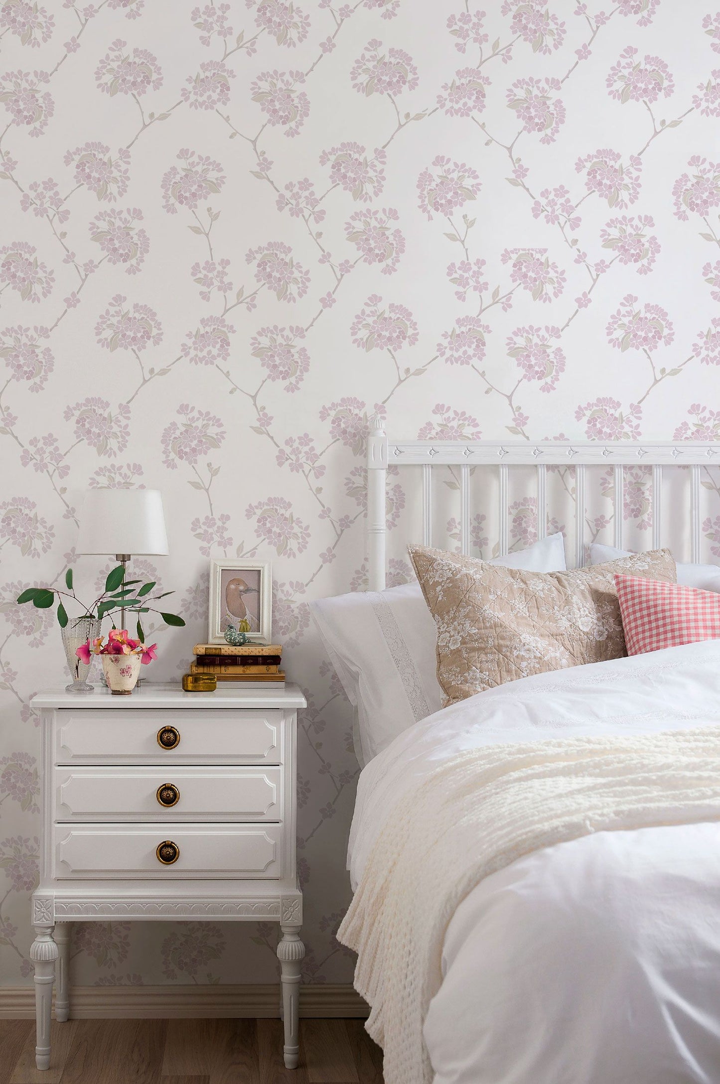 Korsbar Wallpaper - White/Pink - Discontinuing