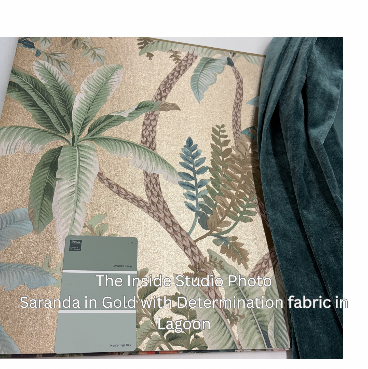 Saranda - Palm Oasis Wallpaper - Gold
