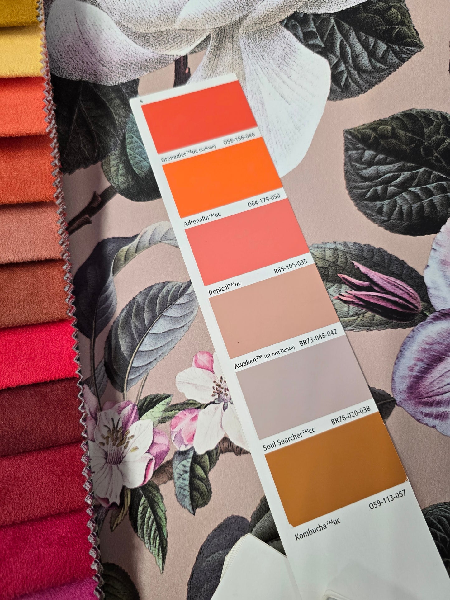 Pendula Wallpaper Plaster