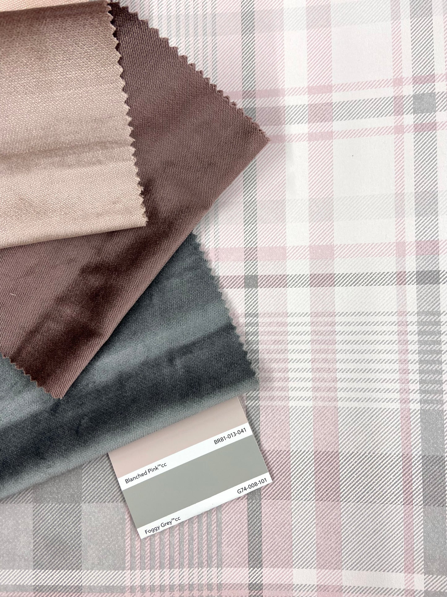 Kirkham Check - Plaid Wallpaper - Pink - Last 3 Rolls