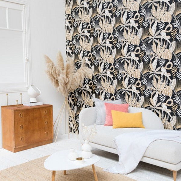 Madagascar Wallpaper - Black