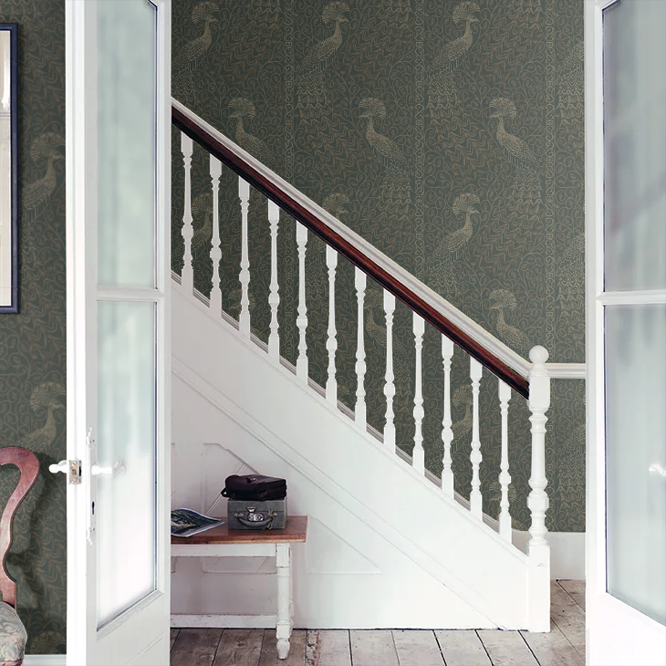 Pavo Parade Peacock Wallpaper - Metallic Gilver/Green