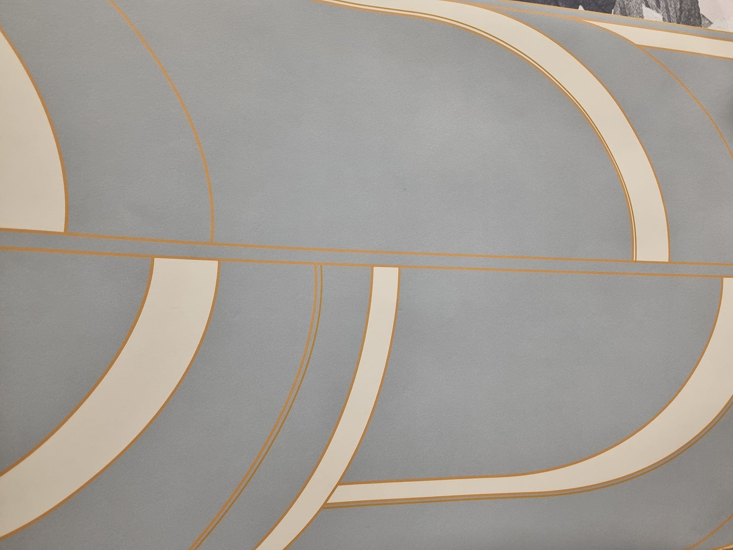 Arch Deco Wallpaper - Half Robyn Blue