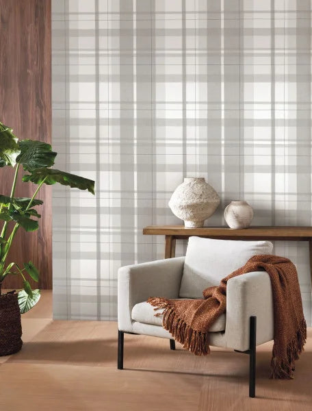 Sample - Tartan Touch Wallpaper - Gris Duvet