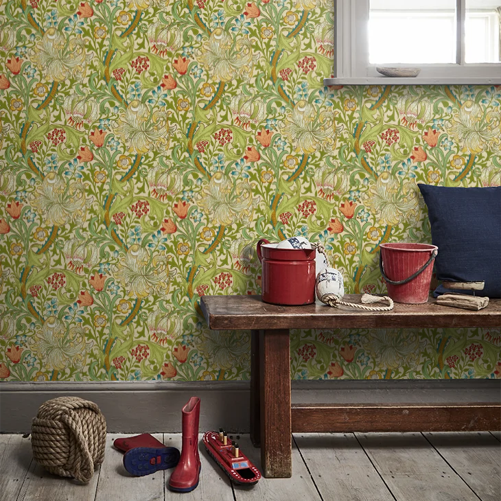 Golden Lily - Morris - Pale Biscuit