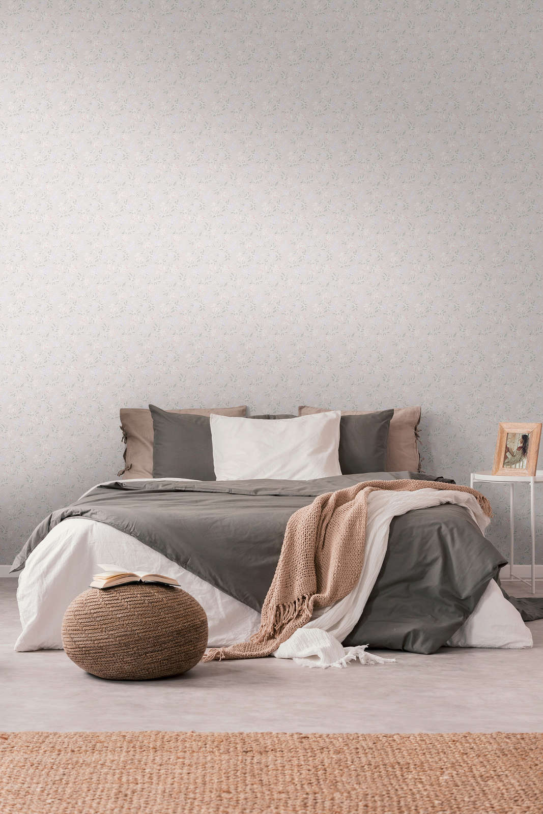Jasmin - Floral Wallpaper - Pink