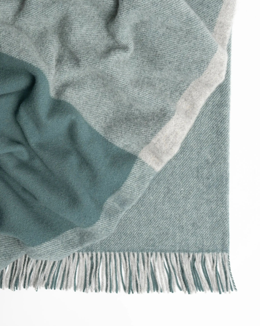 Riverton Throw - 2 Colours