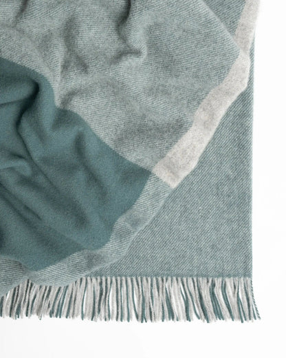 Riverton Throw - 2 Colours