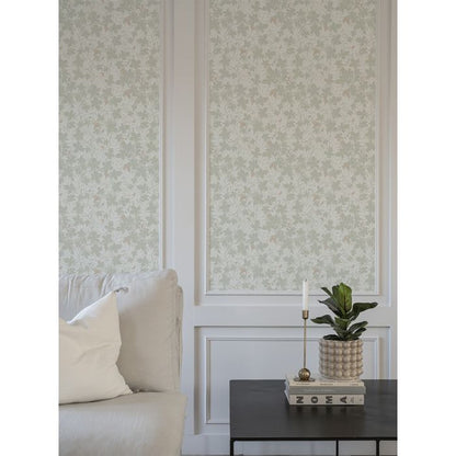 Vinbarsblad Wallpaper - Green - Discontinuing