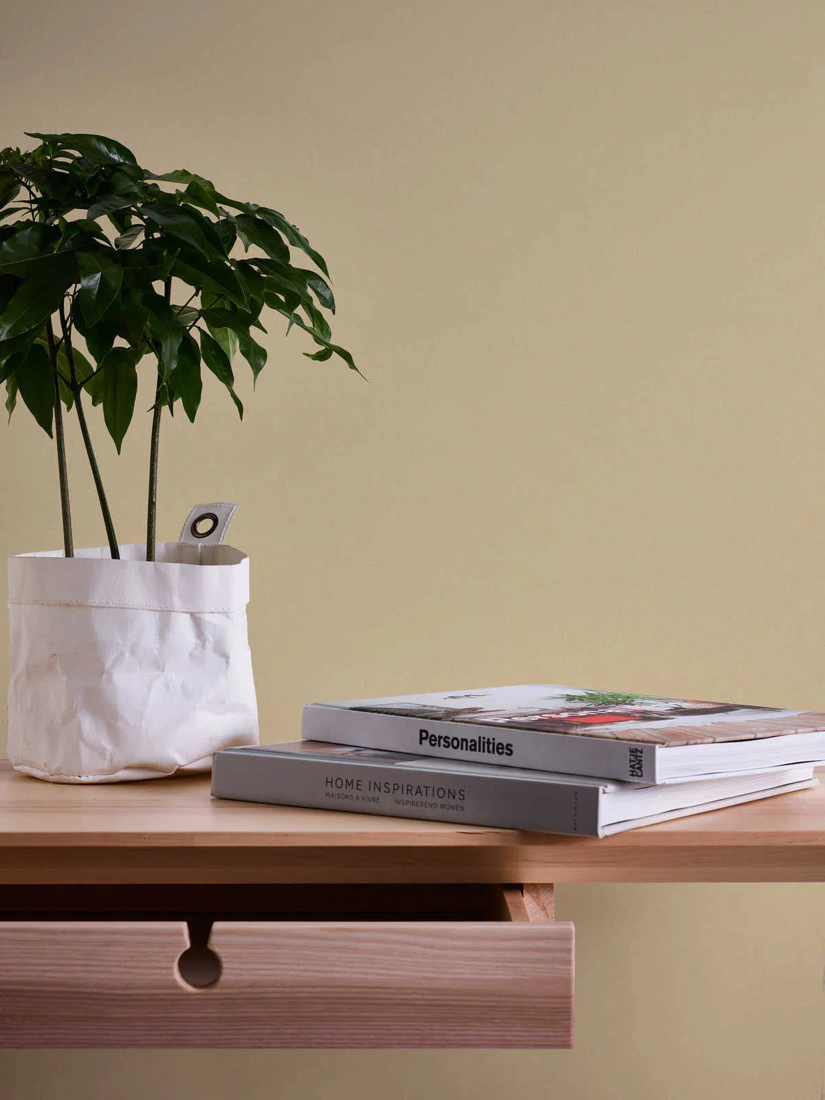 Subtle Linen Wallpaper - Gold
