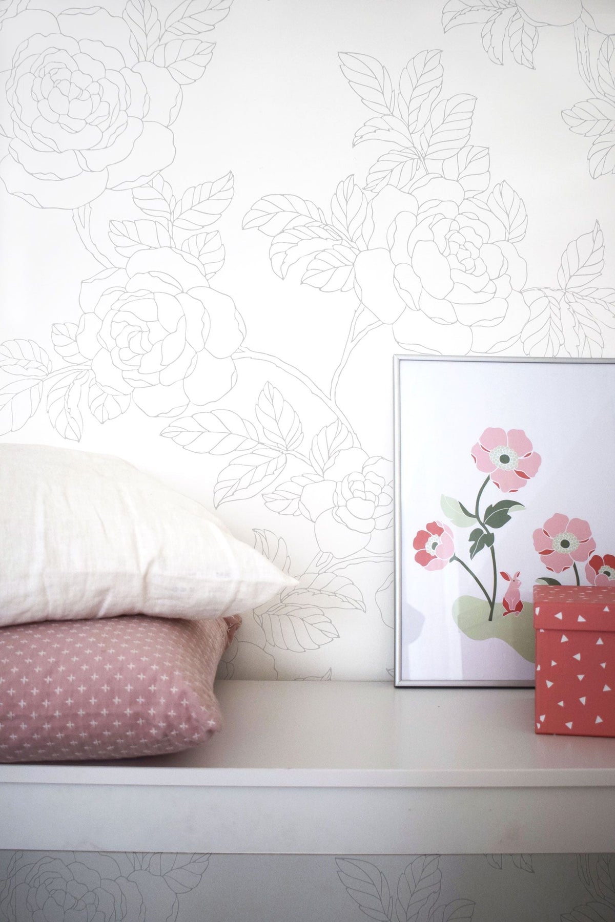 Inez Wallpaper - Grey - Discontinuing - 3 Rolls Left