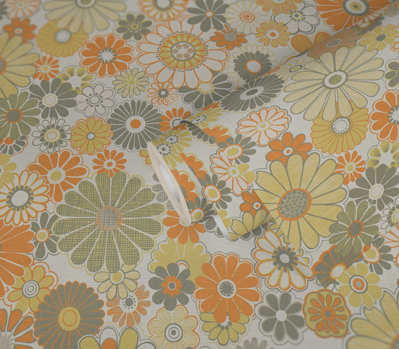 Retro Flowers Wallpaper - Cream
