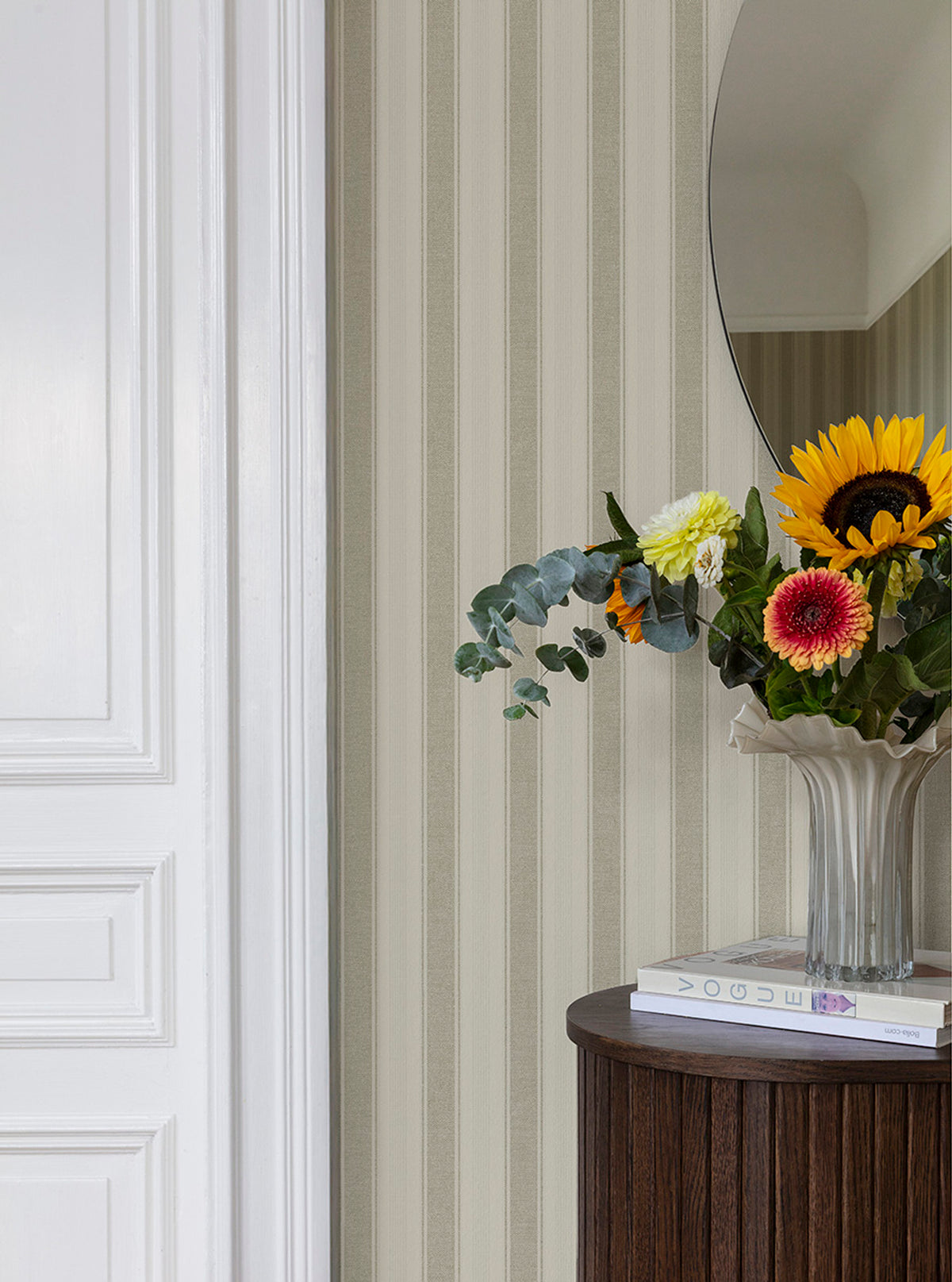 Erik Stripe Classical Wallpaper – Sand