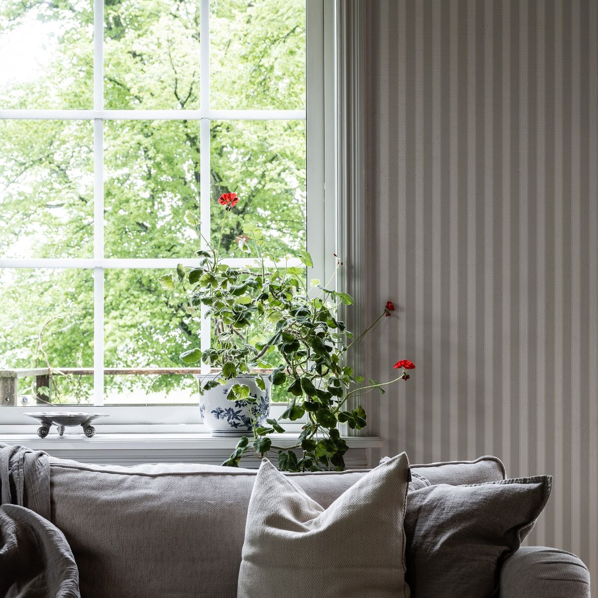 Gottfrid Stripes Wallpaper - Grey