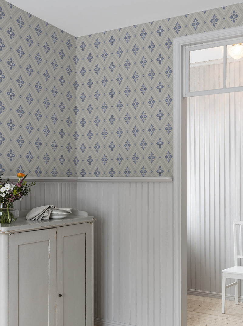 Astrid Flora Wallpaper - Blue