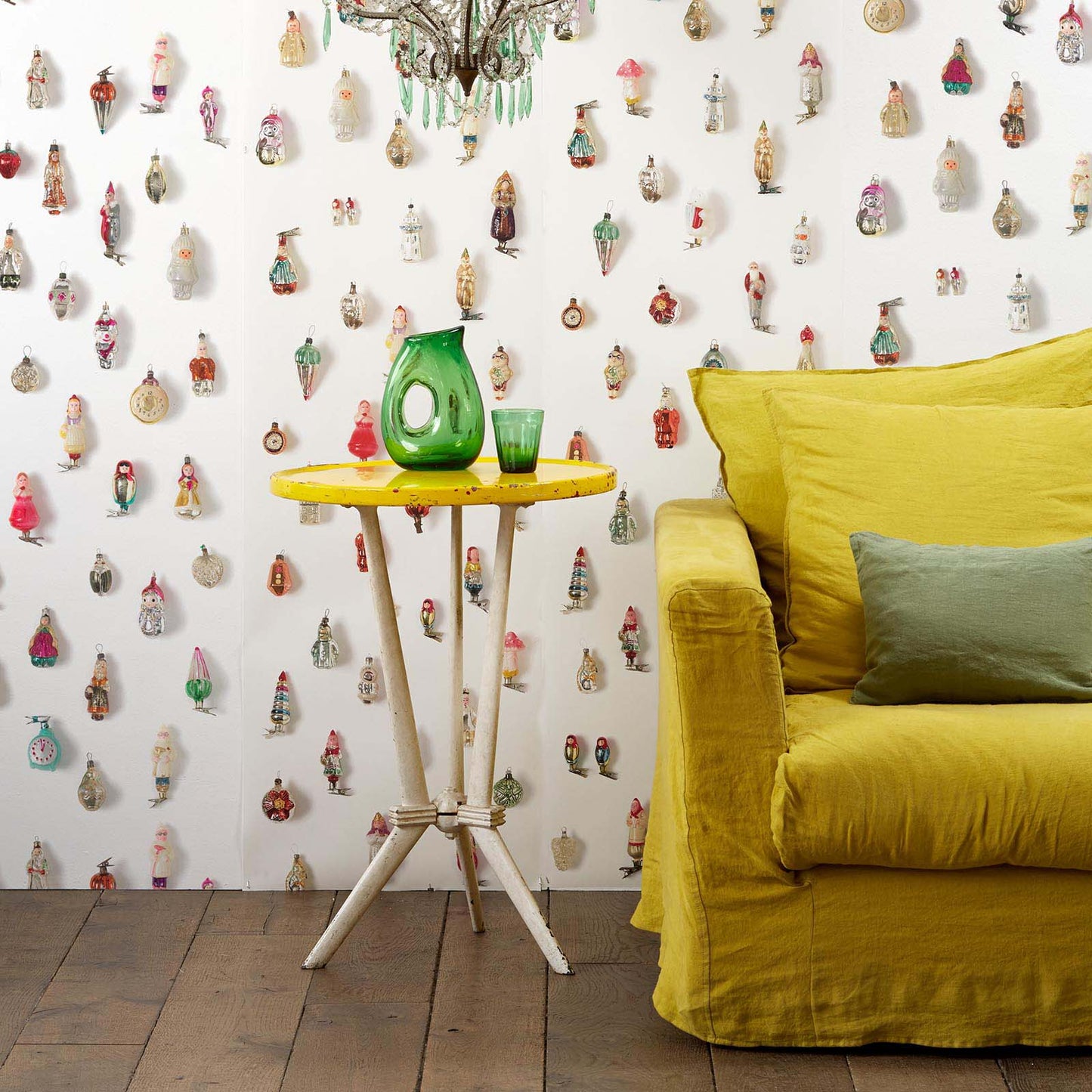 Obsession by Daniel Rozensztroch "Everyday Thing Series" Wallpaper - Christmas