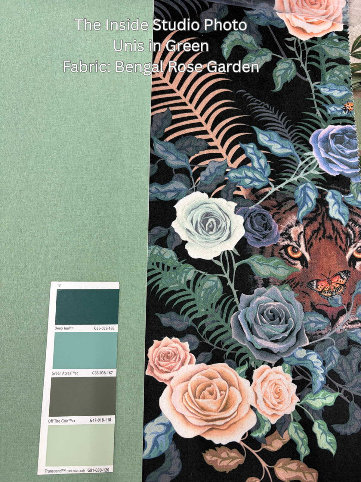 Unis Flower Power Vinyl Wallpaper - Green - Discontinuing
