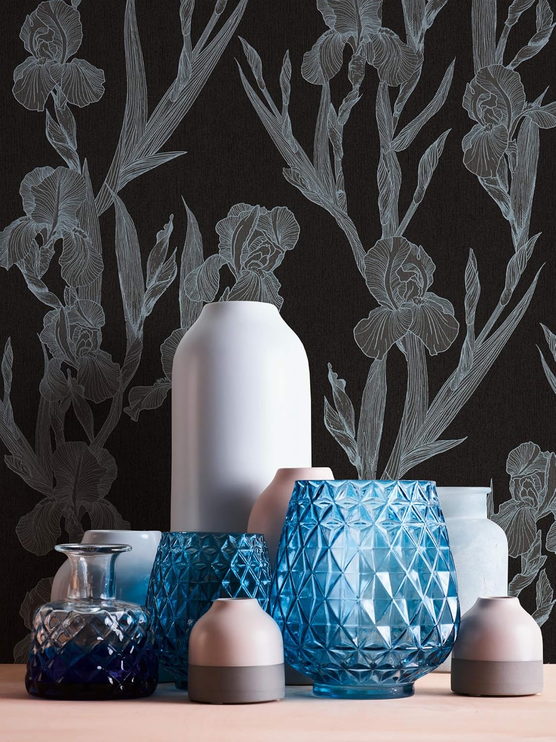 Iris - Floral Daniel Hechter Wallpaper - Black