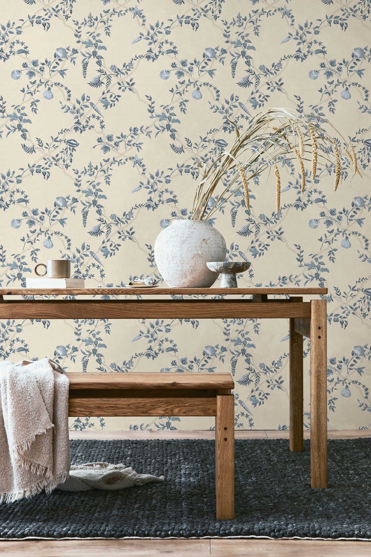 Marina Wallpaper – Navy/Cream