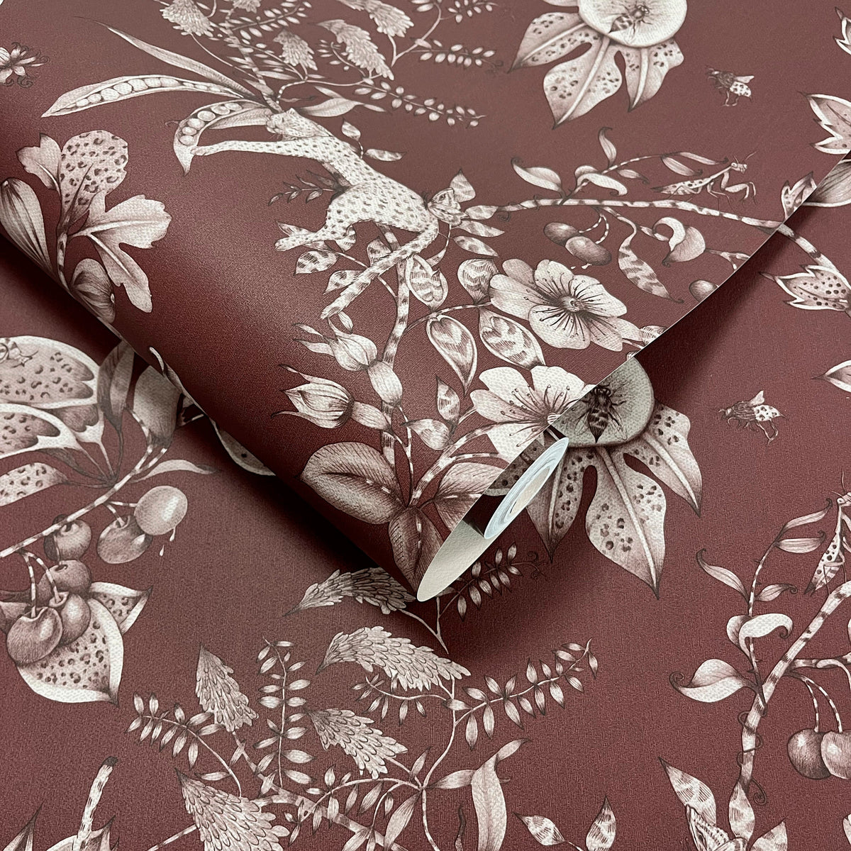 Sample – Liana – Leopard Wallpaper – Maroon