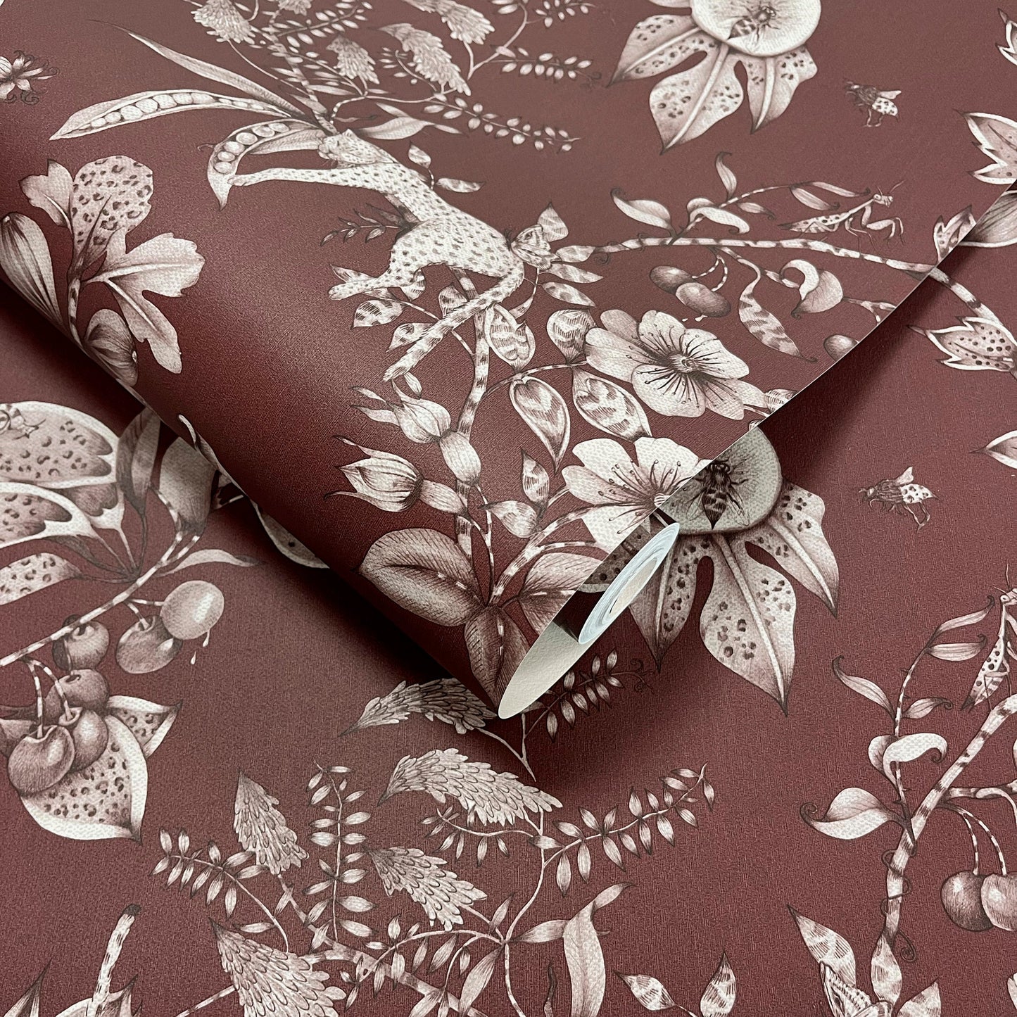 Sample – Liana – Leopard Wallpaper – Maroon