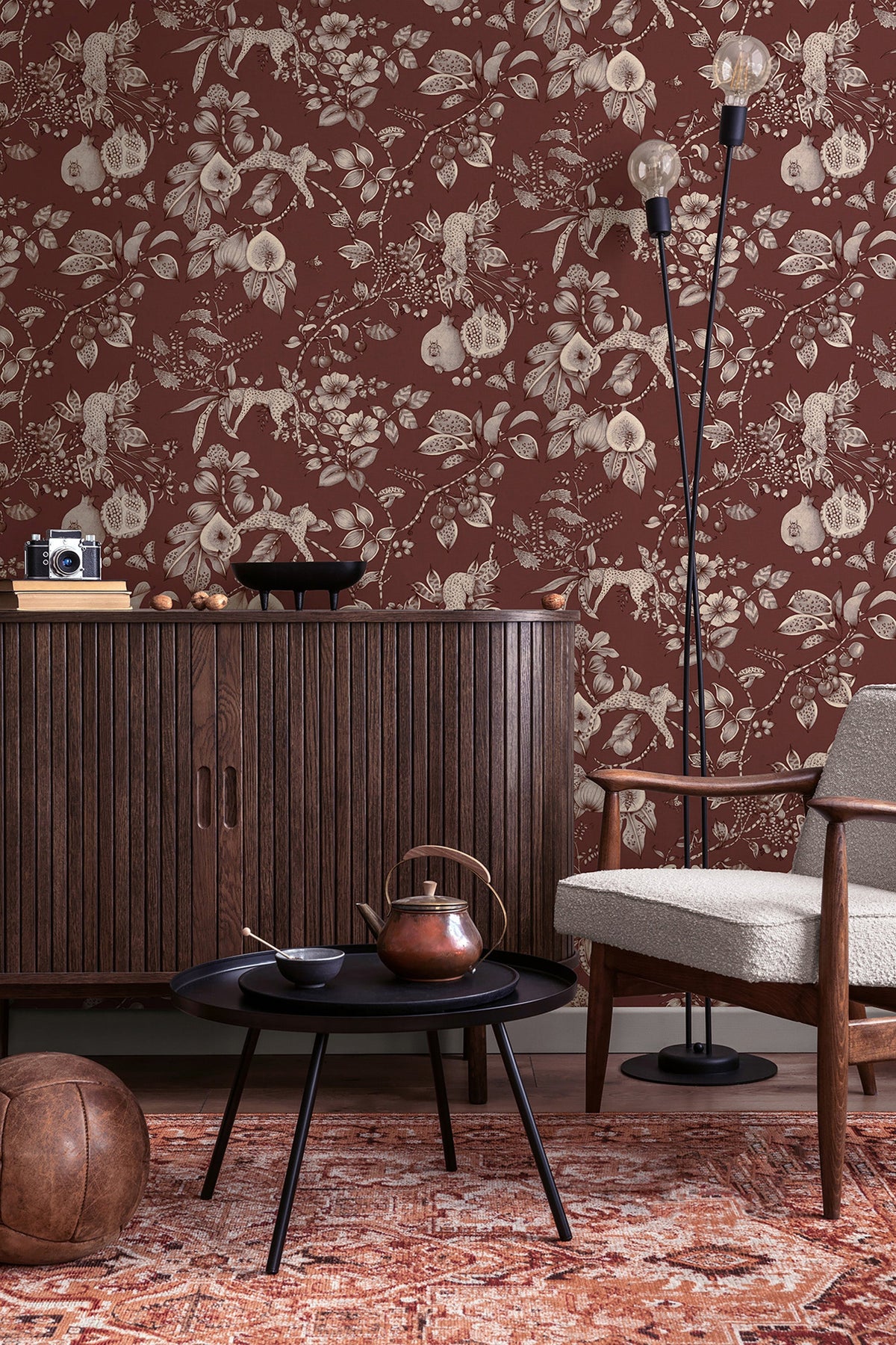 Liana – Leopard Wallpaper – Maroon