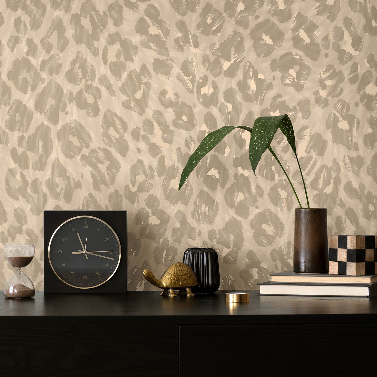 Rosette – Leopard Print Wallpaper – Champagne