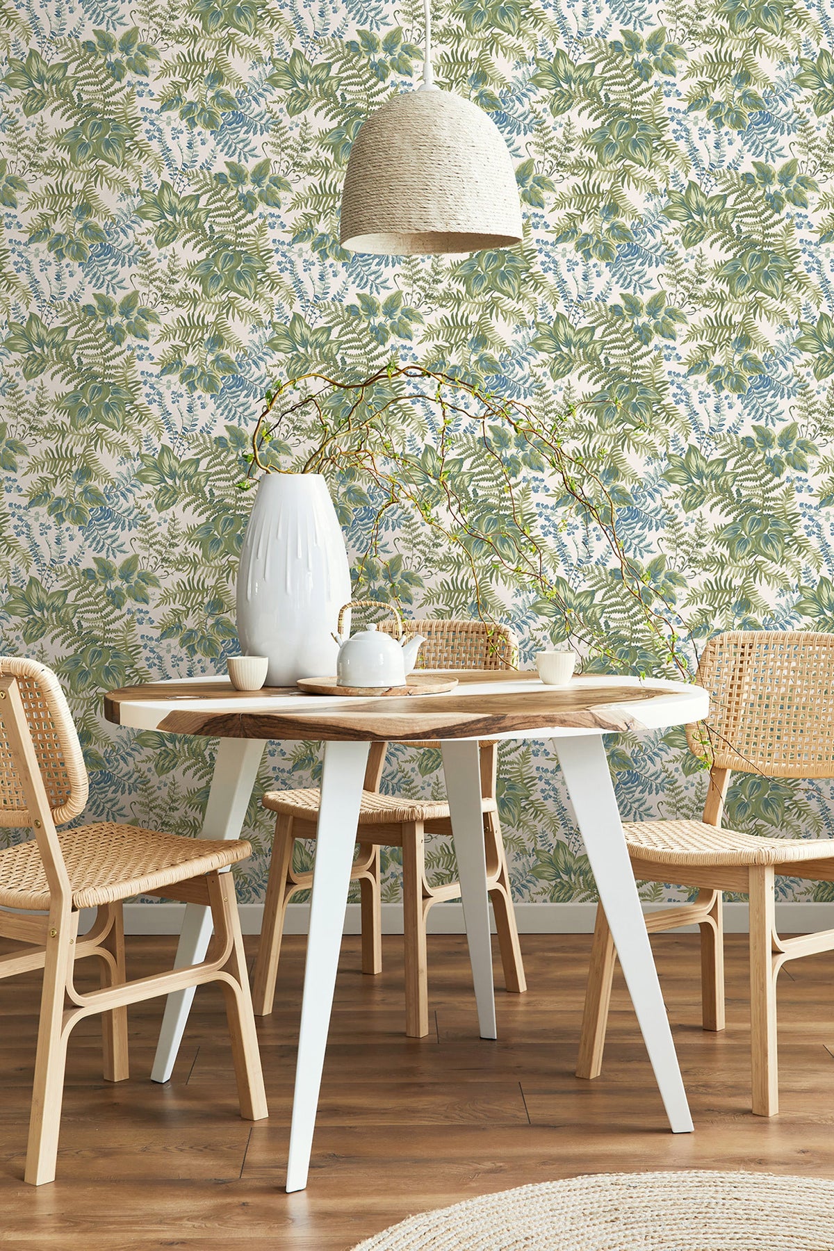 Rowan – Foliage Wallpaper – Cream/Sky Blue