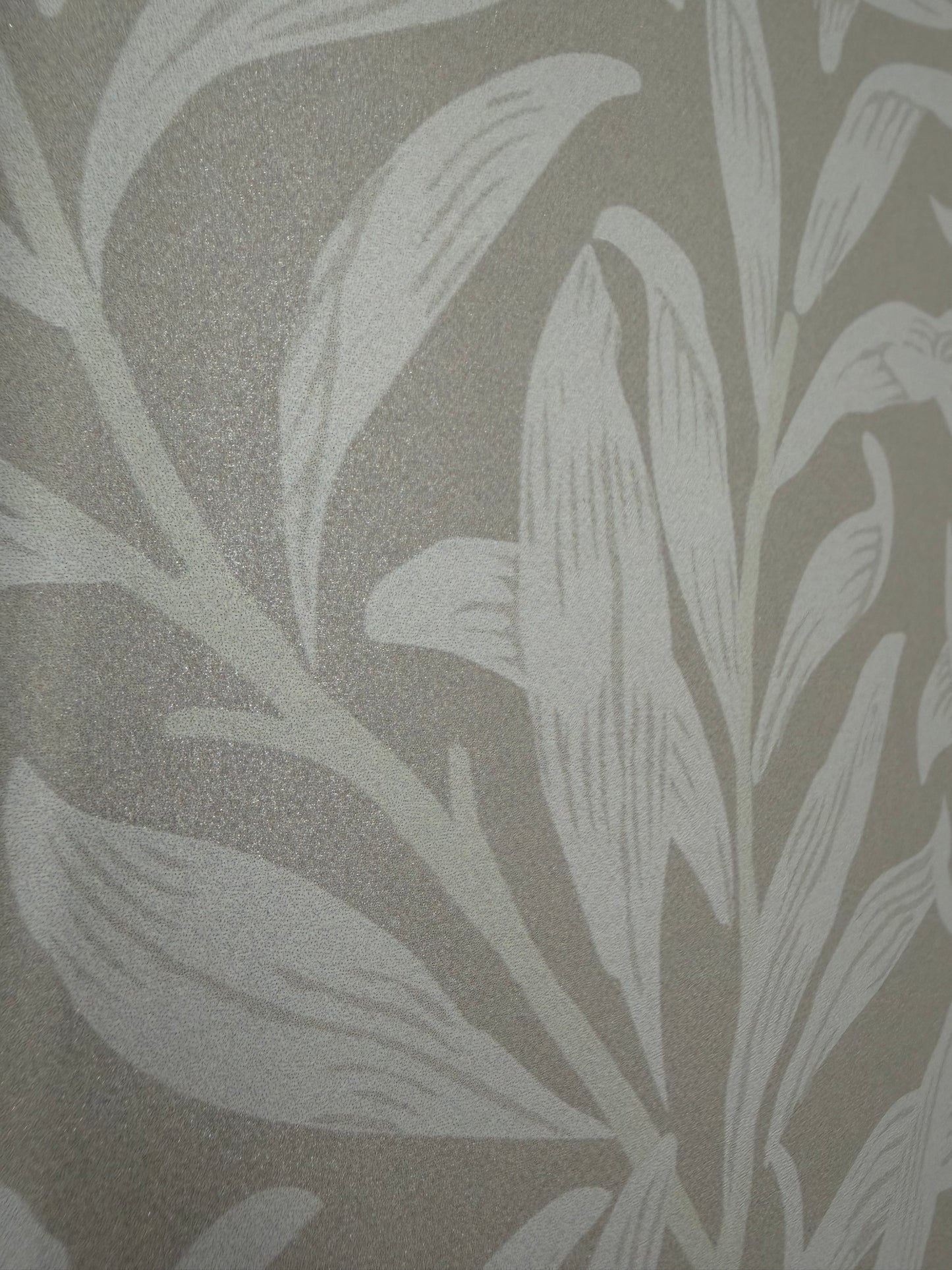 Willow Leaf Wallpaper -Ecru Shimmer