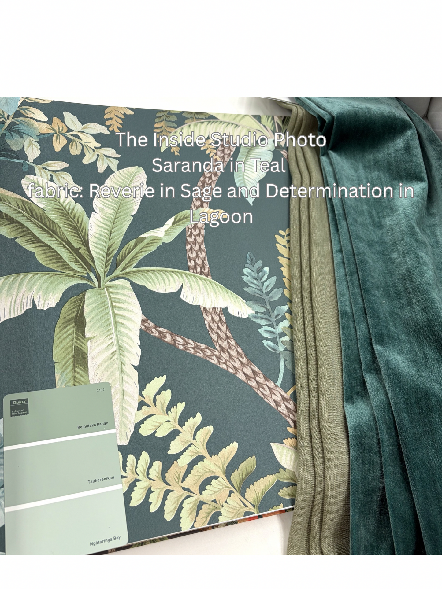 Saranda - Palm Oasis Wallpaper - Teal