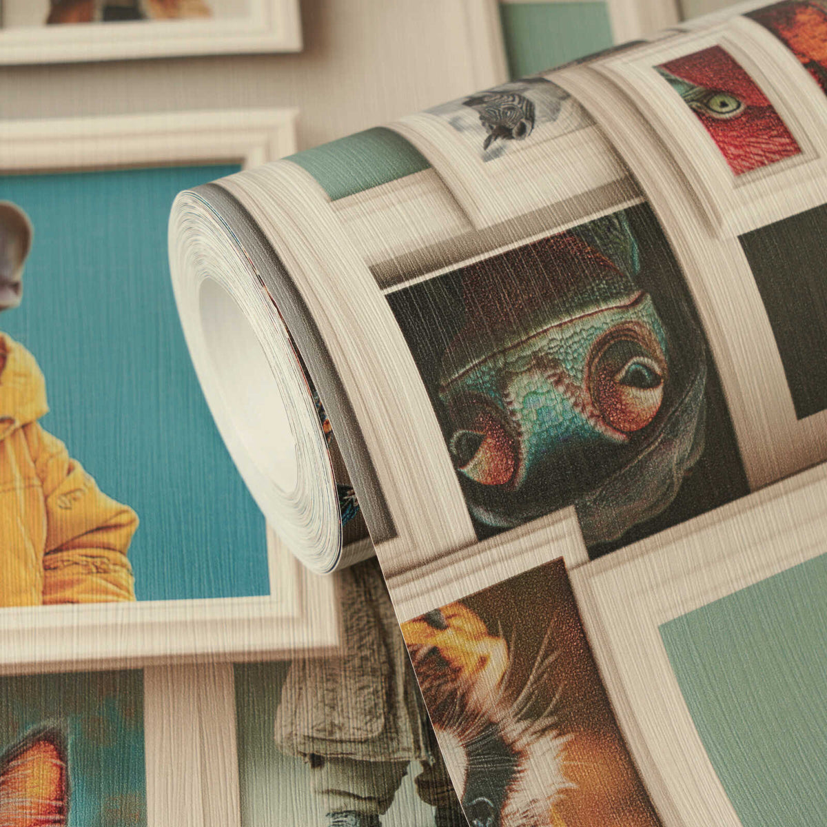 Gallery Animal Portrait Vinyl Wallpaper – Multi
