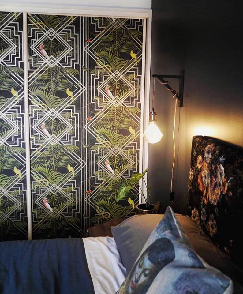 Akello - Tropical Art Deco Wallpaper - Black/Gold