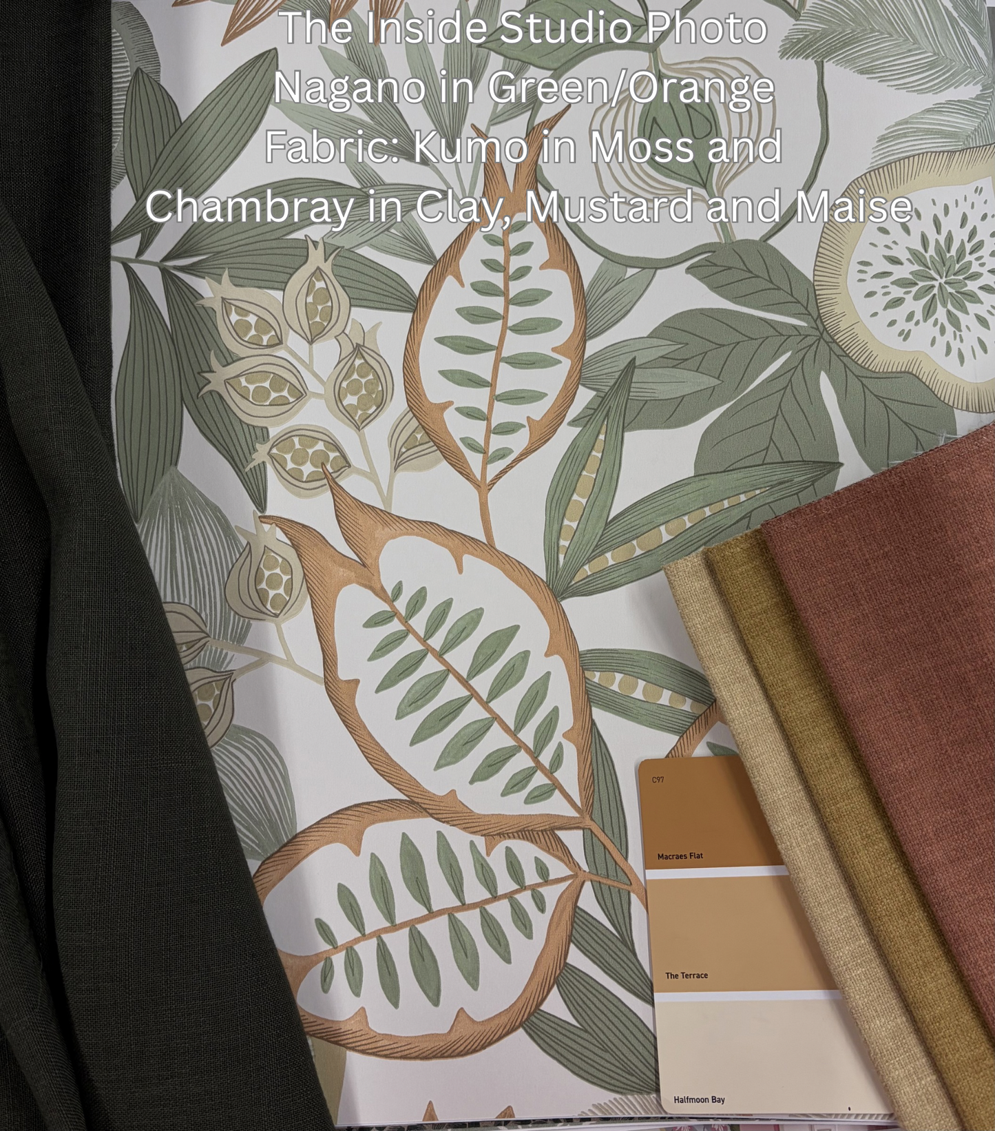 Nagano - Pomegranate and Fig Wallpaper - Green/Orange