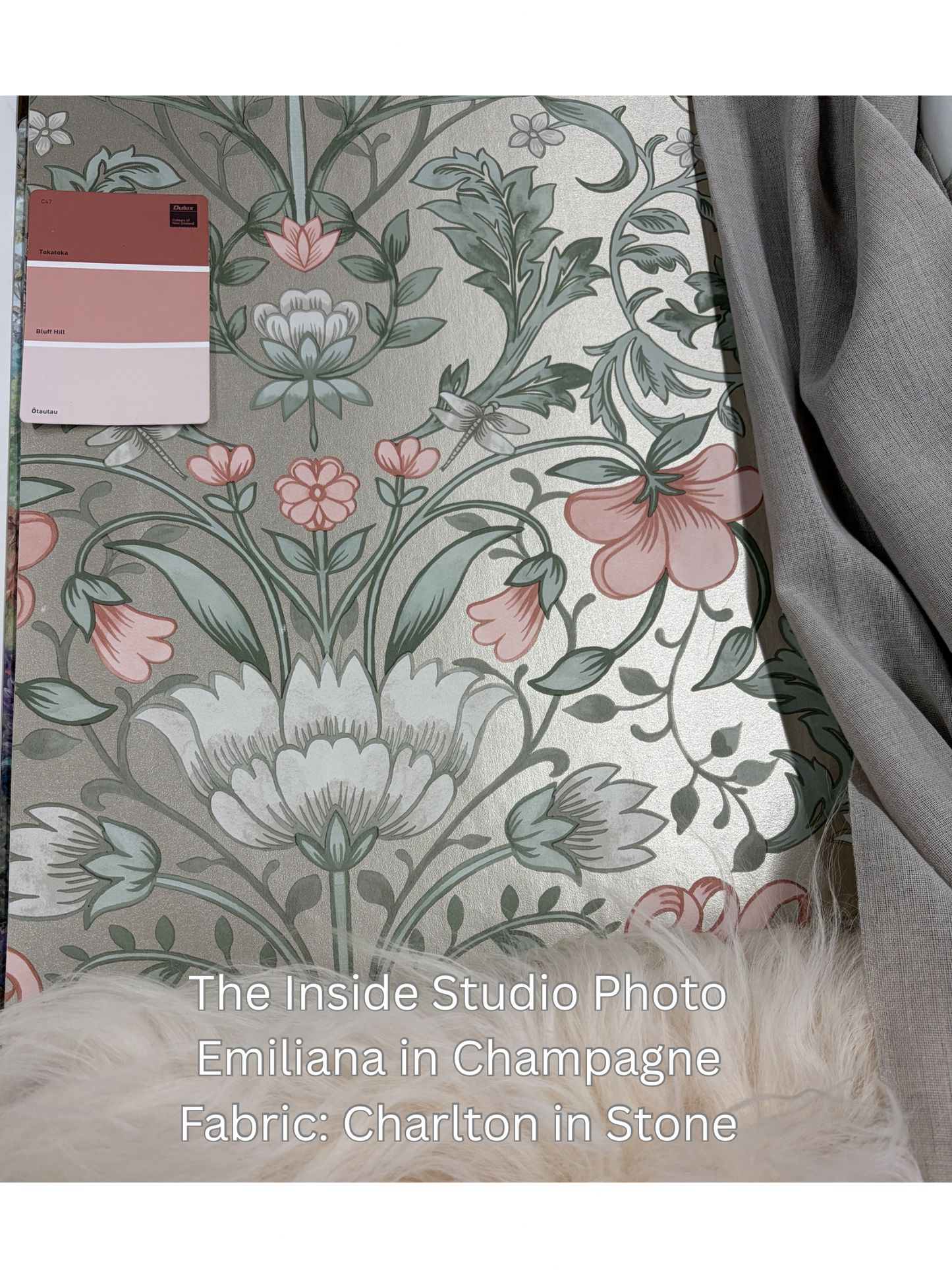 Emiliana - Trailing Floral Wallpaper - Champagne