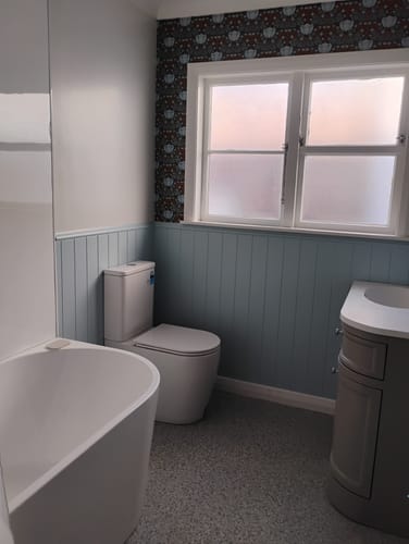 We're SO pleased with our bathroom reno. The beautiful wallpaper is the icing on the cake. 