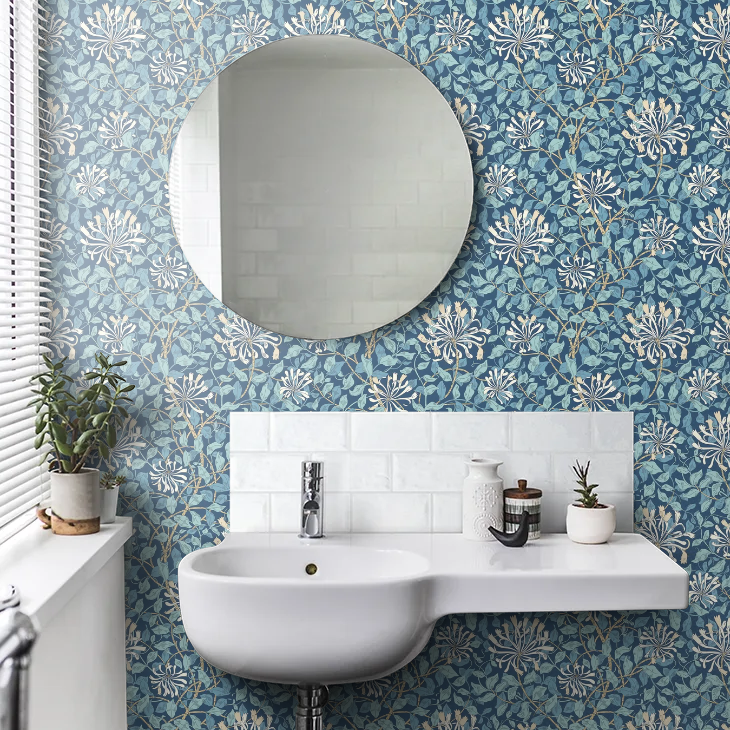 Honeysuckle Leaf Trail Wallpaper - Ohpopsi - Navy Blue