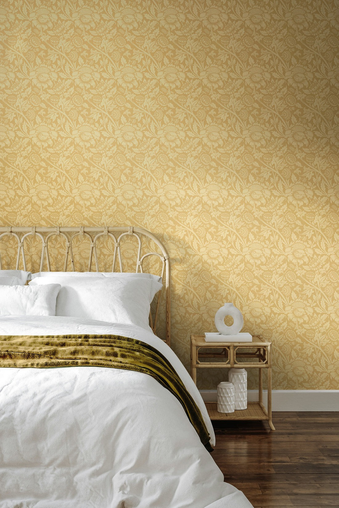 Damask Trail Wallpaper - Gold