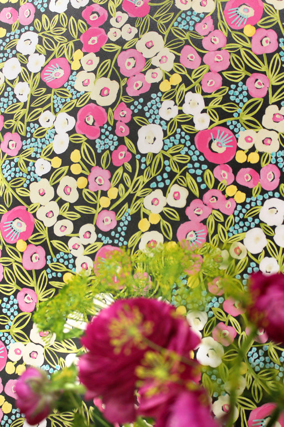 Flora Ditsy Wallpaper - Fuchsia And Jet