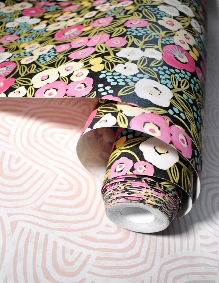 Flora Ditsy Wallpaper - Fuchsia And Jet