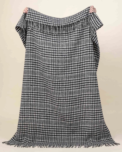 Helmsdale Throw - Midnight