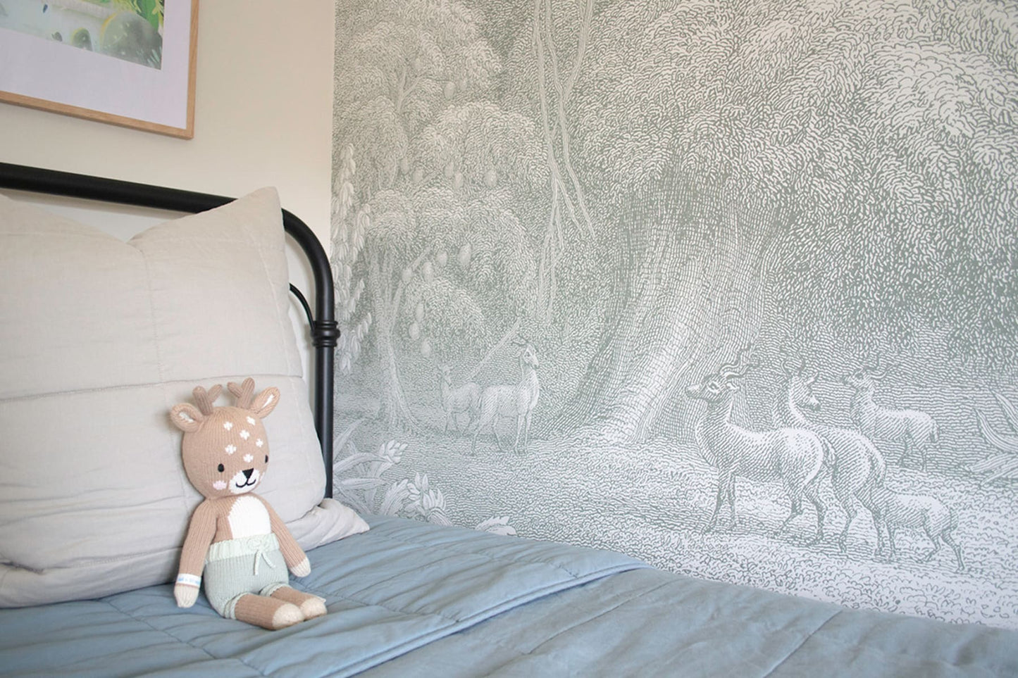 Jungle Land - Verdant - Custom Sized Wallpaper Mural (per m2)
