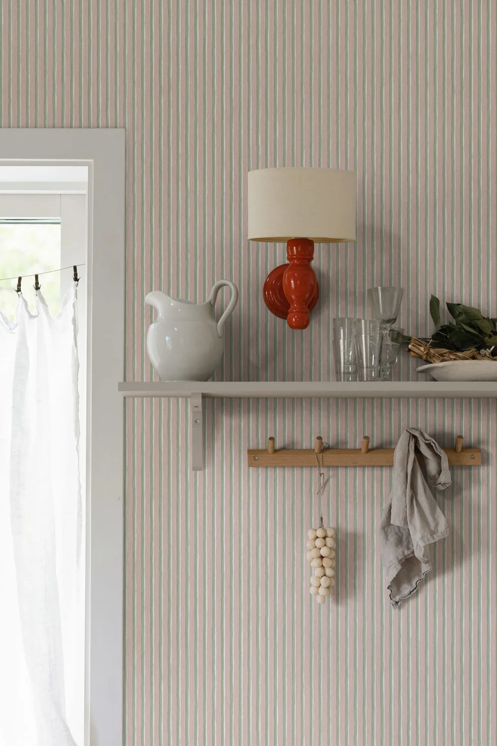 Brita Stripe Wallpaper – Pink