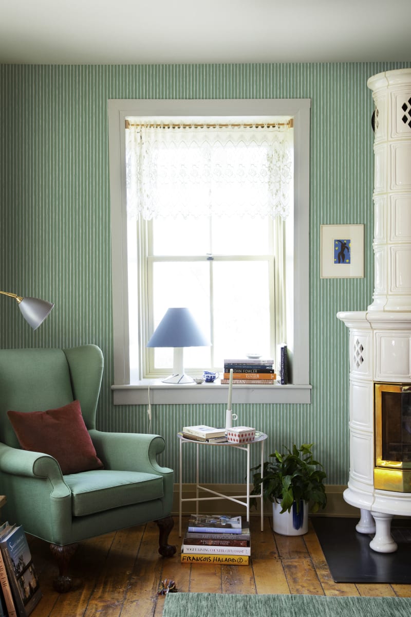 Brita Stripe Wallpaper - Emerald