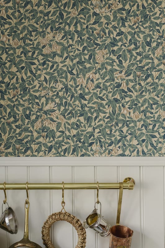 Linnea Garden Wallpaper - Blue
