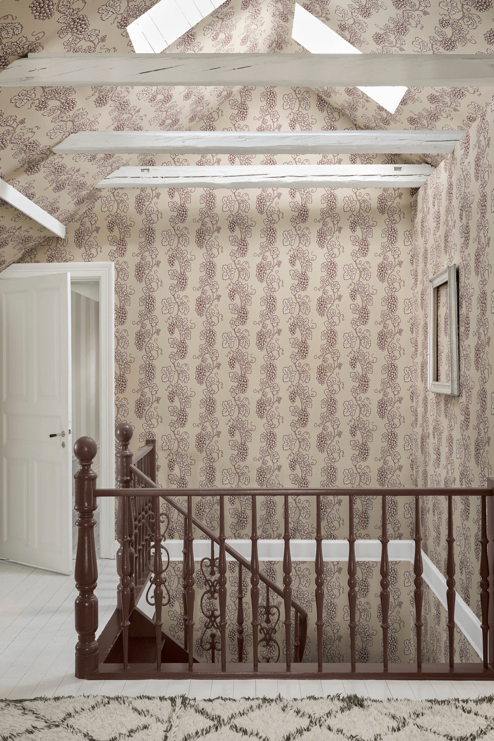 Carla Grape Burgundy Wallpaper – Burgundy